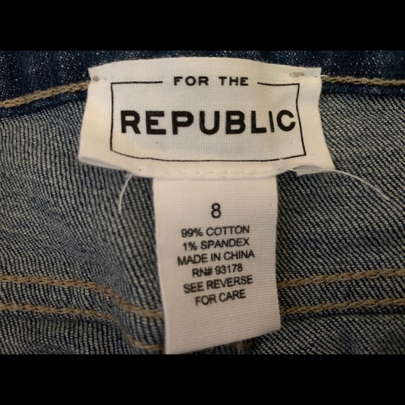 Capri Denim Jeans - Size 8 - Picture 5 of 5